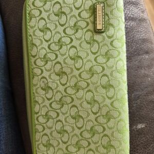 Rosetti Green Patterned Wallet